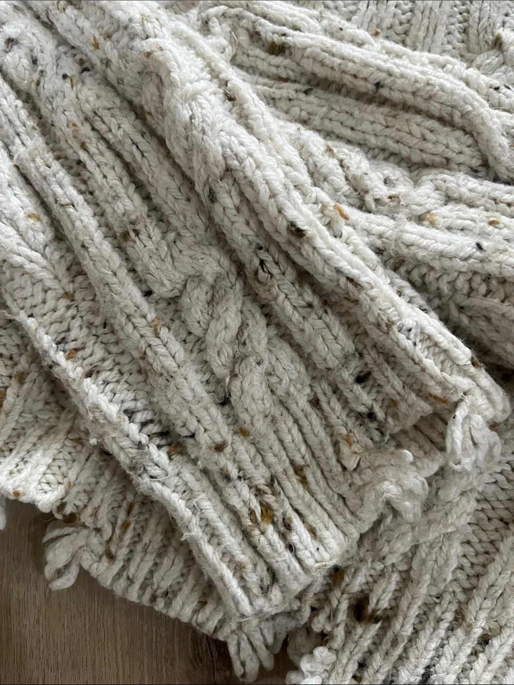 Zara Cream Speckled Cropped Cable Knit Sweater